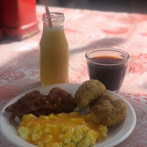 Meet your Posher, Celina